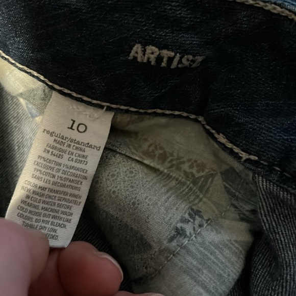 AE jeans artist size 10 regular. NEW, wore one time to try on as they didn’t fit - Picture 2 of 2